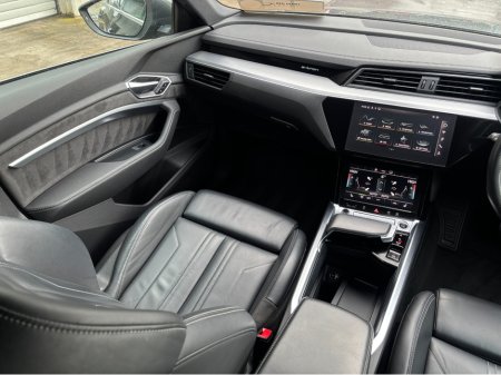 2021 Audi e-tron - thumbnail 11