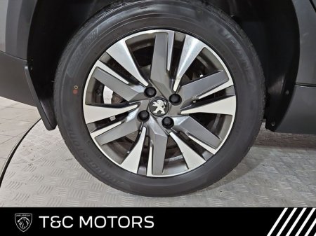 2019 Peugeot 2008 1.2 PureTech 82bhp Allure €14,995 thumbnail