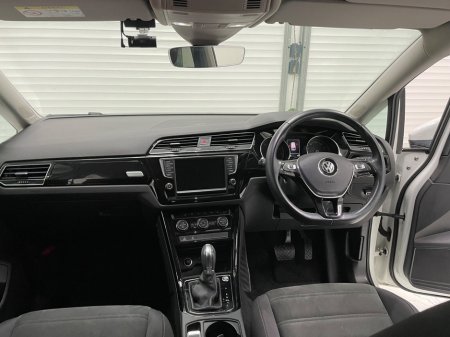 2017 Volkswagen Touran  €16,995 thumbnail