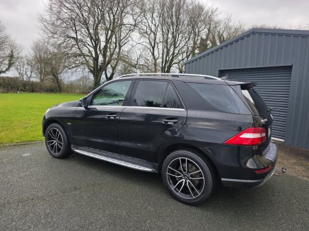 2013 Mercedes-Benz M Class ML 250 BLUETEC 4MATIC €15,250 thumbnail