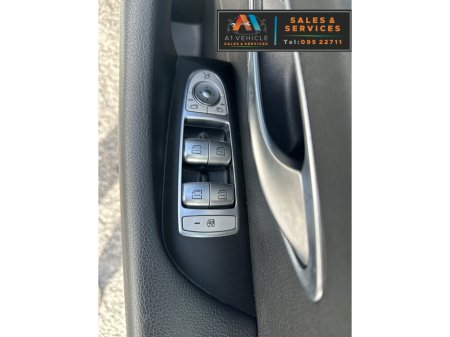 2017 Mercedes-Benz E Class - thumbnail 13