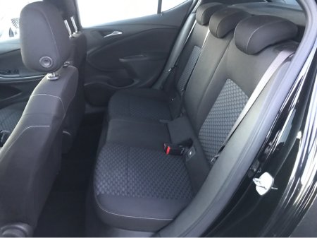 2021 Opel Astra MY21-SC-1.5 105PS-DSL-6S 105PS-DSL-6SP 5DR €13,925 thumbnail