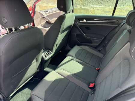 2019 Volkswagen Golf - thumbnail 13