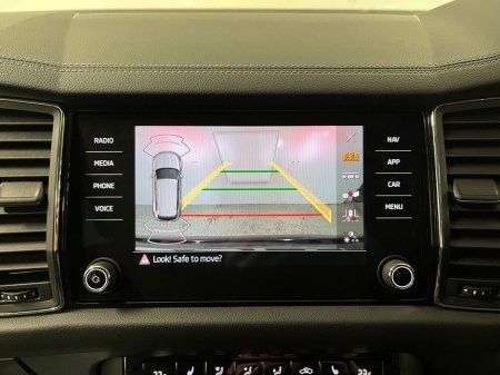2024 Skoda Kodiaq Ambition 7 Seat DSG 2.0TDI 150BHP - Reversing Camera - Climate Control - Cruise Control - Heated Seats - Apple CarPlay/Android Auto €47,950 thumbnail