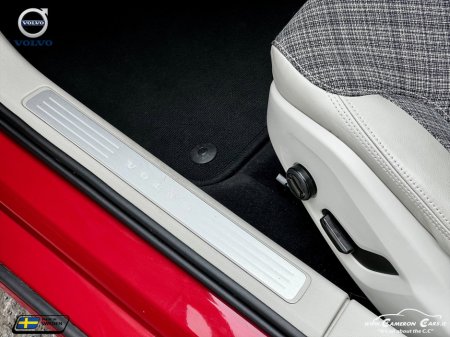 2019 Volvo V60 - thumbnail 18