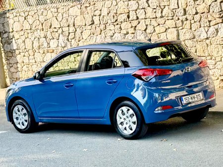 2015 Hyundai i20 PETROL CLASSIC 5DR €7,900 thumbnail
