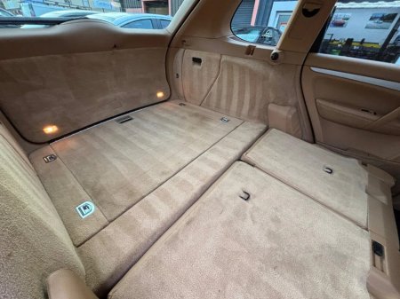 2007 Porsche Cayenne  €10,000 thumbnail