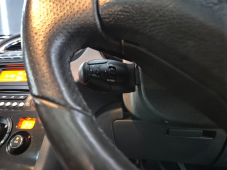 2016 Peugeot 5008 - thumbnail 9