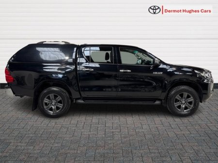 2022 Toyota Hilux 2.4 SR5 DOUBLE CAB 4DR €33,995