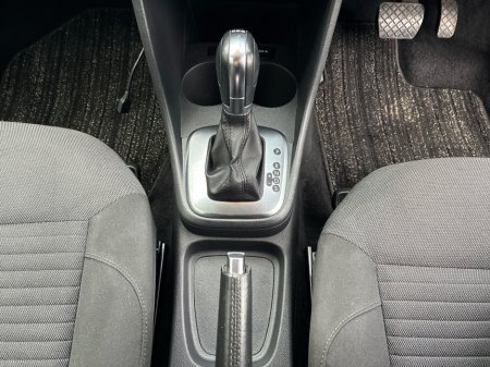 2014 Volkswagen Polo DBA-6RCBZ 5DR AUTO €10,950 thumbnail