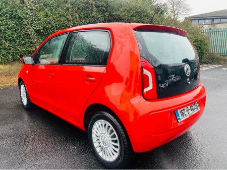2016 Volkswagen up! DBA-AACHY 5DR €9,950 thumbnail
