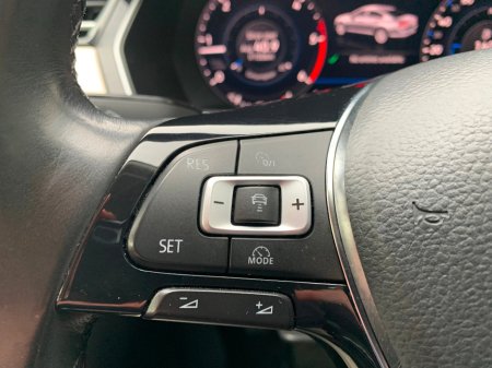 2017 Volkswagen Passat - thumbnail 30