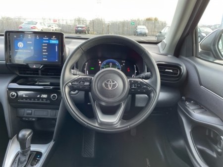 2025 Toyota Yaris Cross - Save EUR 3,100 - Luna - 1.5 Hybrid - Automatic - EUR 180 Tax + 2 Free Service Offer Include // Remote Central Locking // Front Electric Windows // Rear Electric Windows // Electric Mirrors // Finger €30,865 thumbnail