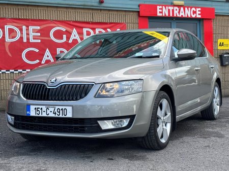 2015 Skoda Octavia - thumbnail 2
