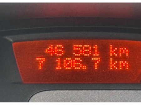 2010 Renault Clio 3 1.2 16V ROYALE ECO// €4,950 thumbnail