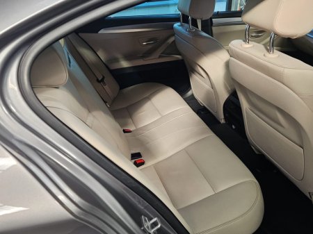 2016 BMW 5 Series - thumbnail 5