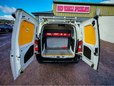 2021 Peugeot Partner 2 SEAT PRO PLUS 1.5 HDI 100 LON thumbnail