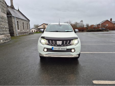 2017 Mitsubishi L200 DID BARBARIAN D/C 4WD 18 2.5 CR 4WORK 181BHP 178BHP 4DR €16,950 thumbnail