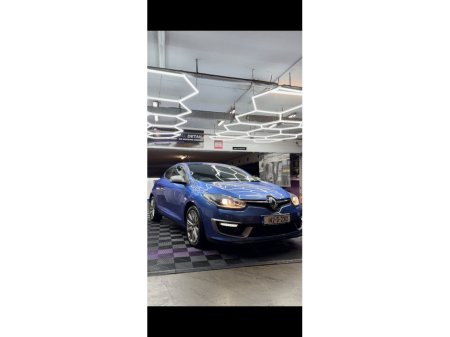 2014 Renault Megane - view 2