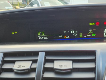 2013 Toyota Prius Alpha (7 Seater) - SELF CHARGING HYBRID -ALLOYS - REVERSE CAMERA -SIMI DEALER - LOW ROAD TAX BAND €13,450 thumbnail