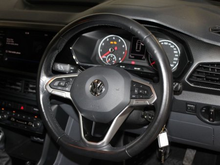 2020 Volkswagen T-Cross Life 1.0 TSI M5F 95HP 5DR €19,999 thumbnail