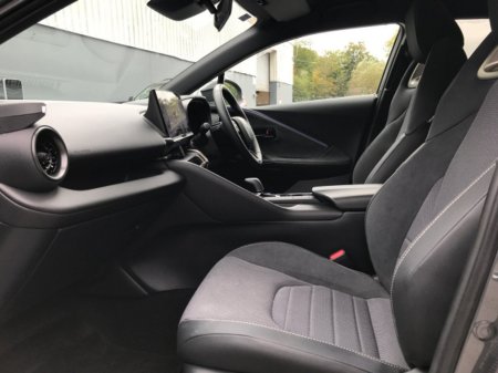 2024 Toyota C-HR HYBRID SOL - GRANDONS €33,995 thumbnail