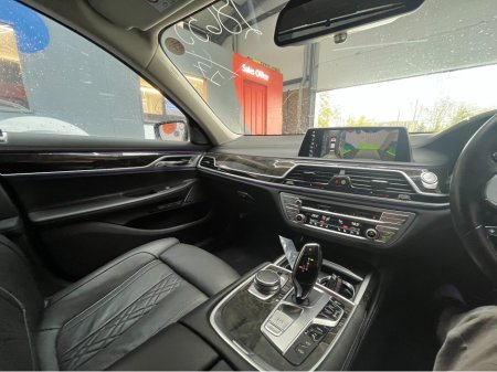 2017 BMW 7 Series - thumbnail 22