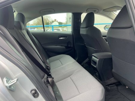 2020 Toyota Corolla 1.8 HYBRID // HEATED SEATS // REVERSE CAMERA // ADAPTIVE CRUISE CONTROL €19,900 thumbnail