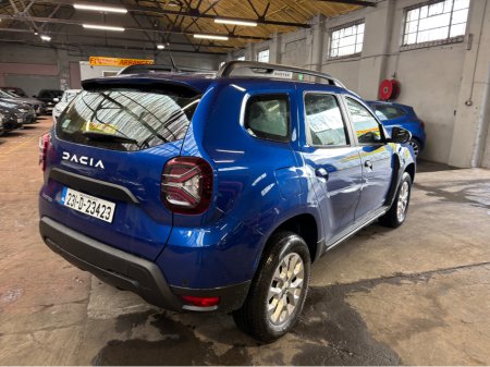 2023 Dacia Duster EXPRESSION BLUE DCI 115 4X2 NB €18,999 thumbnail