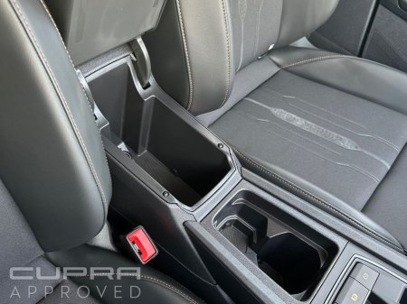 2024 Cupra Formentor e-Hybrid 204hp DSG €35,995 thumbnail