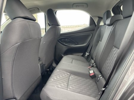 2024 Toyota Yaris - thumbnail 8