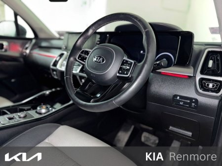 2021 Kia Sorento - view 2
