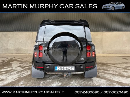 2023 Land Rover Defender 110 3.0 D250 X-DYNAMIC 7 SEATS €89,950 thumbnail
