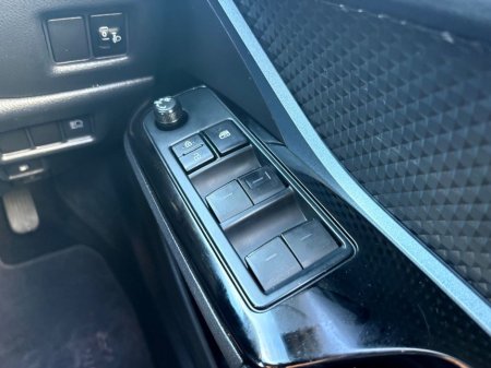 2022 Toyota C-HR 1.8 Hybrid Sport 4DR Auto, €26,900 thumbnail