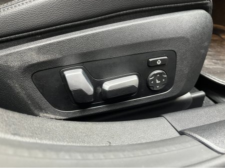 2022 BMW i4 - thumbnail 13