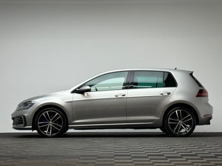 2018 Volkswagen Golf - thumbnail 4