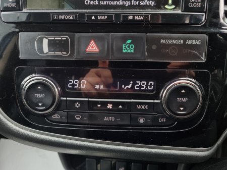 2016 Mitsubishi Outlander - thumbnail 22