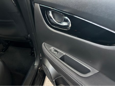 2017 Nissan Qashqai - thumbnail 15