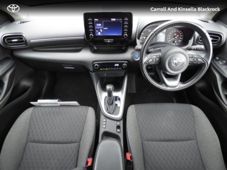 2023 Toyota Yaris Hybrid Luna €22,950 thumbnail