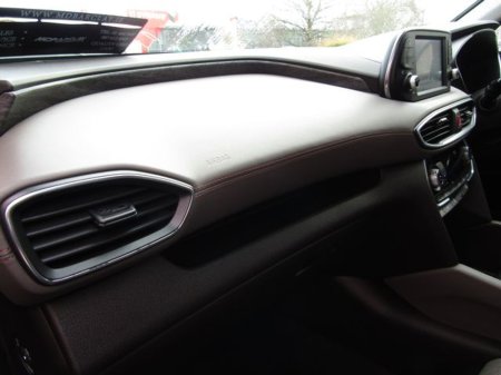 2019 Hyundai Santa Fe 2WD Executive Plus 5DR €23,950 thumbnail