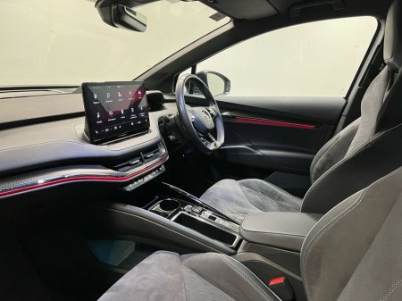 2024 Skoda Enyaq Sportline IV 80 - Crystal Grille - Reversing Camera - Ambient Lighting - Sat Nav - Climate Control - Heated Seats - Keyless Start - Apple CarPlay/Android Auto €41,950 thumbnail