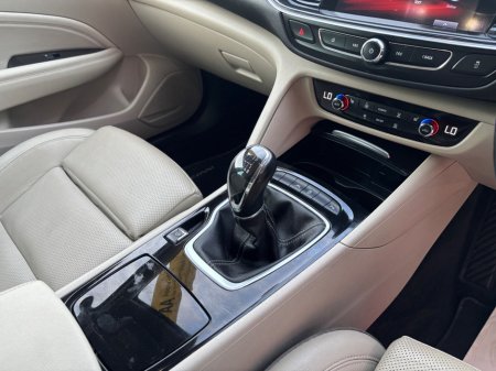 2017 Opel Insignia - thumbnail 10