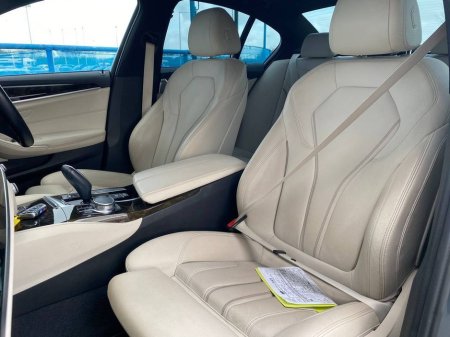 2017 BMW 5 Series - thumbnail 6