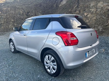 2021 Suzuki Swift - thumbnail 4