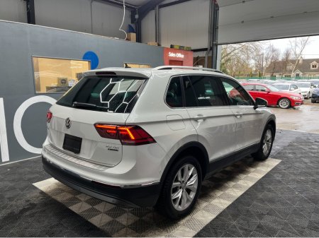 2020 Volkswagen Tiguan €28950! 2020 VOLKSWAGEN TIGUAN TDI 4MOTION HIGH LINE 2.0 AUTOMATIC / CRUISE CONTROL / 360° PARKING CAMERA / HEATED SEATS €28,950 thumbnail