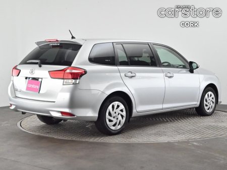 2018 Toyota Corolla - thumbnail 5