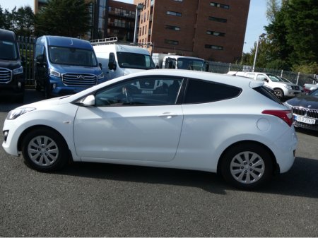 2015 Hyundai i30 DOE 07/26 €5,900