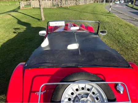 1994 Morgan Plus 4 + 8 3.9 injection €49,950 thumbnail