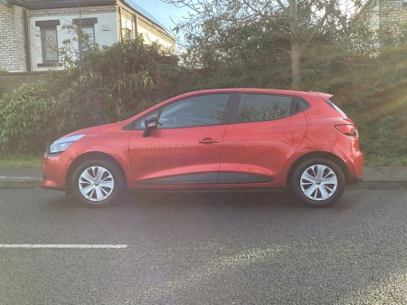 2016 Renault Clio IV Expression 1.2 4DR €8,750 thumbnail