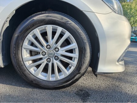 2016 Toyota Crown Petrol Hybrid 2 Years NCT €24,950